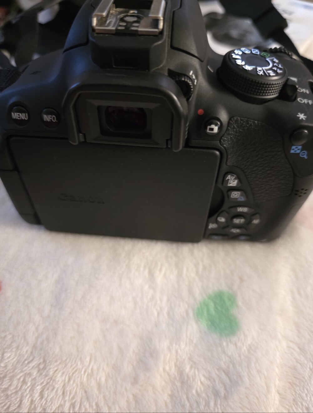 Canon Camera - Picture 6 of 12
